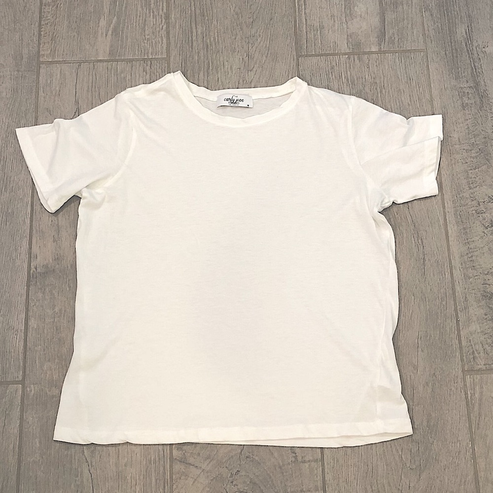 Carly Jean Los Angeles Tucker Tee